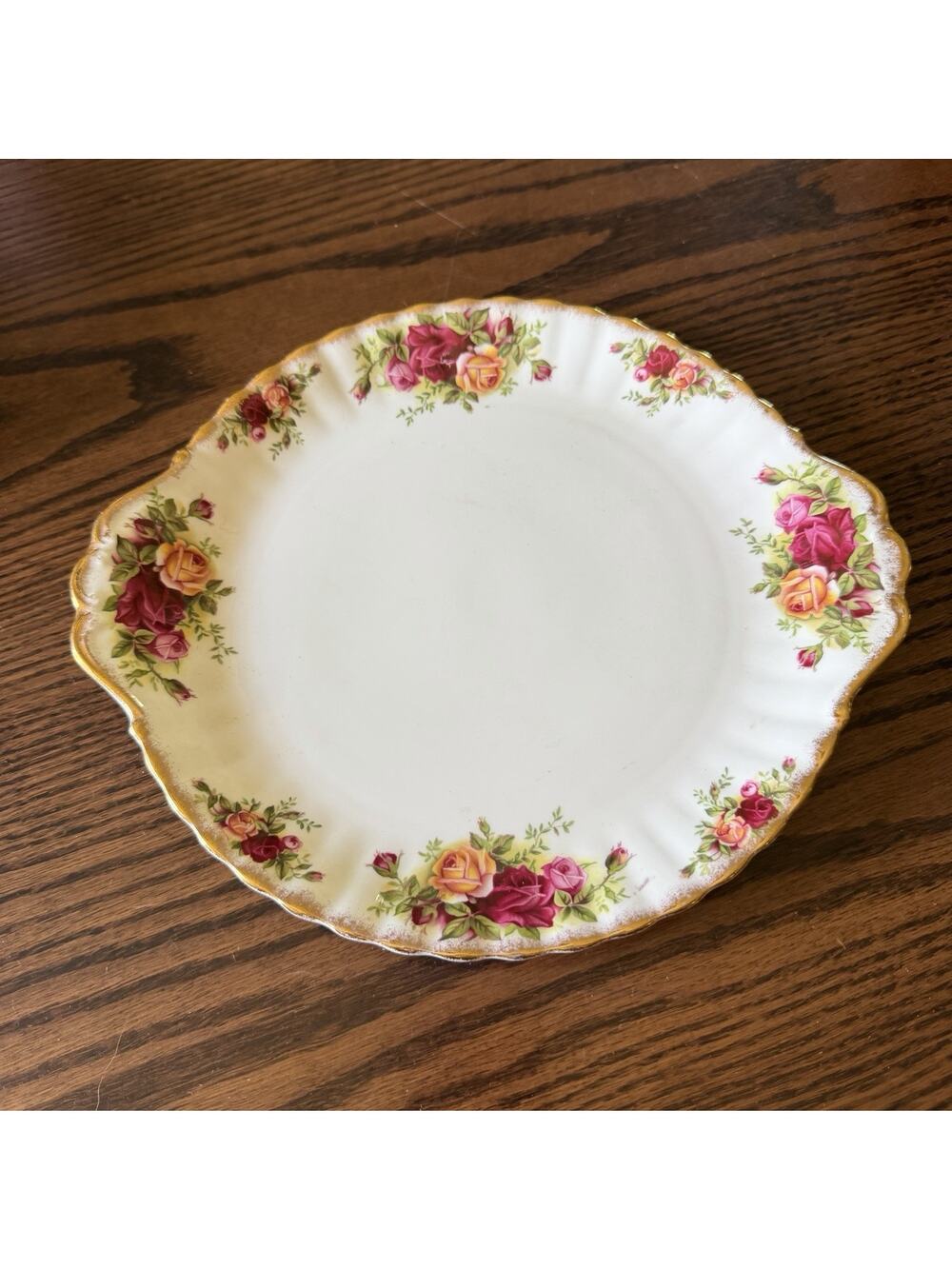 Royal Albert Old Country Roses Round with Handles Serving Dish 10 1/2"